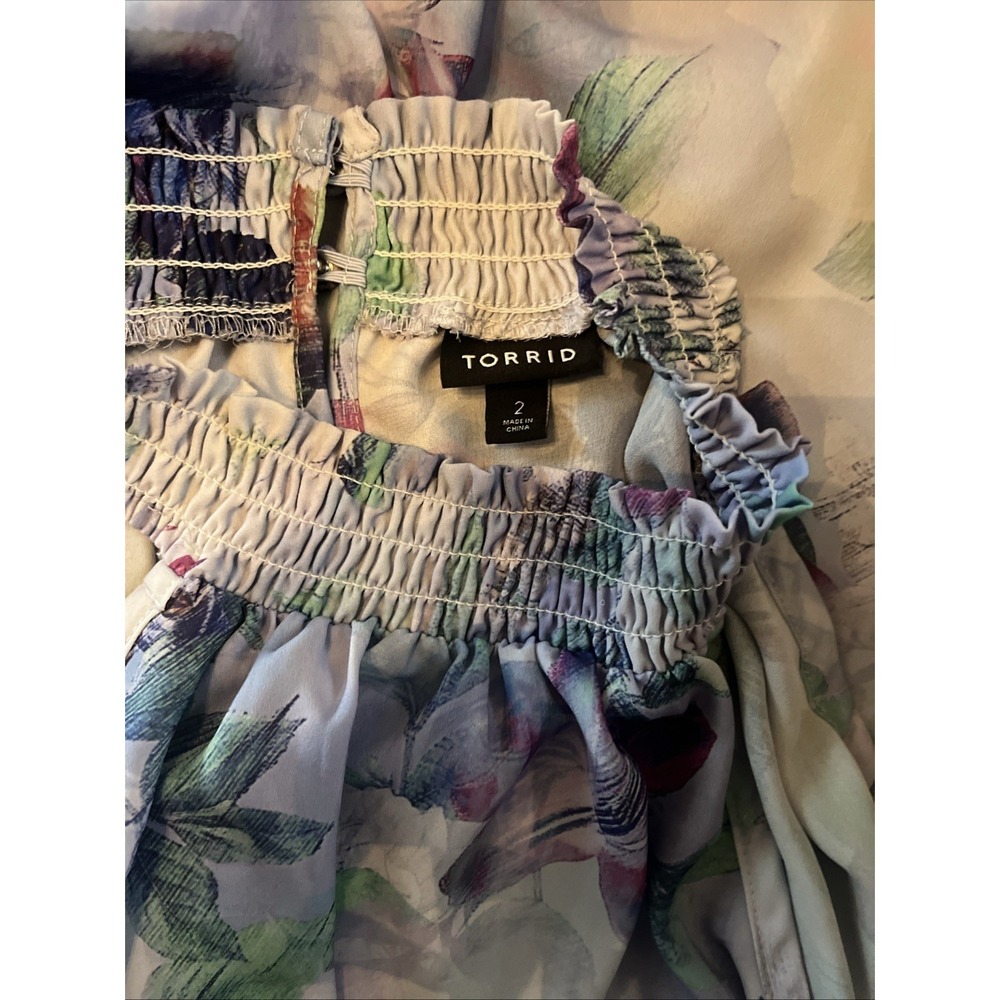 Torrid Lavender Floral Sheer Cold Shoulder Blouse Wm's Size 2 Plus Long Sleeve - Picture 3 of 4